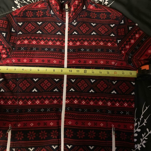 Eddie Bauer light weight sweater - Picture 11 of 13